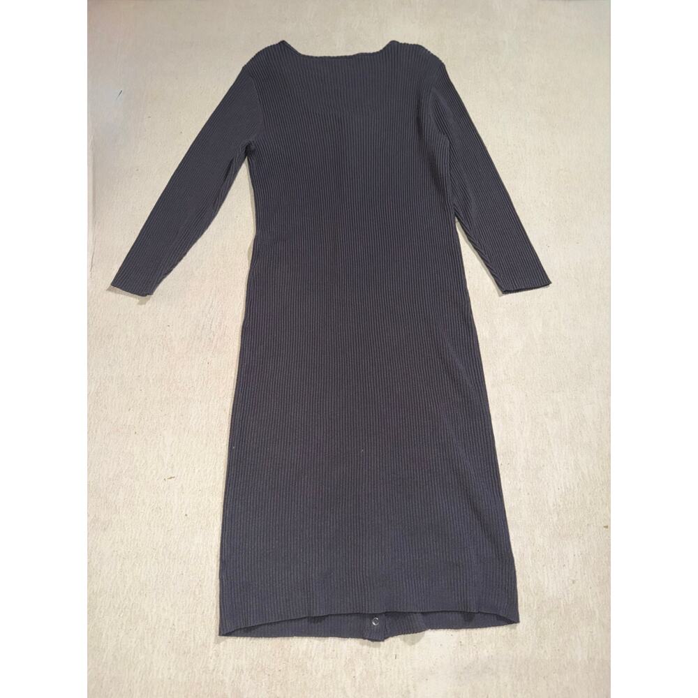 Torrid women’s grey ribbed front button midi dress - Picture 12 of 14
